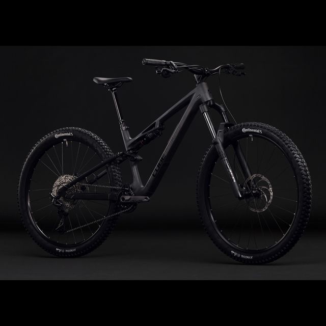 CUBE Stereo HPC Race 2027 maastopyörä